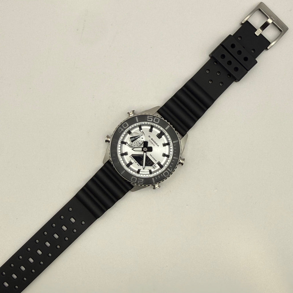 TTT-001 Build: GA2100 Silver & Black